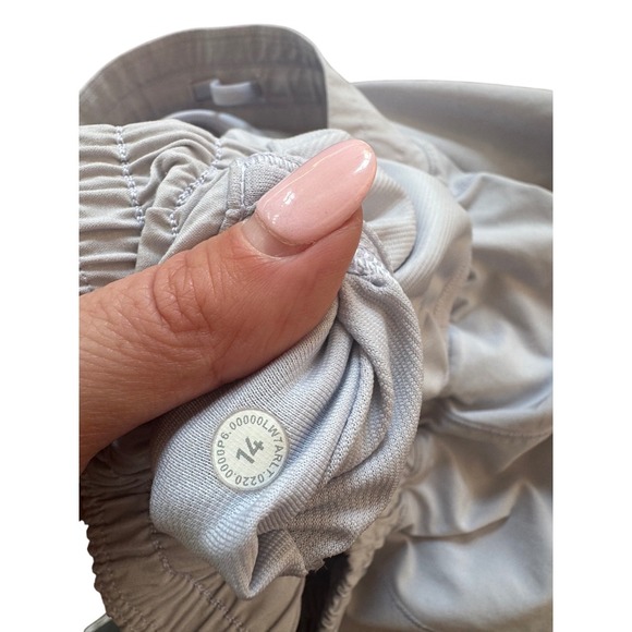 Lululemon Womens Gray Running Shorts Size 14 Athletic Gym Workout - Picture 3 of 4